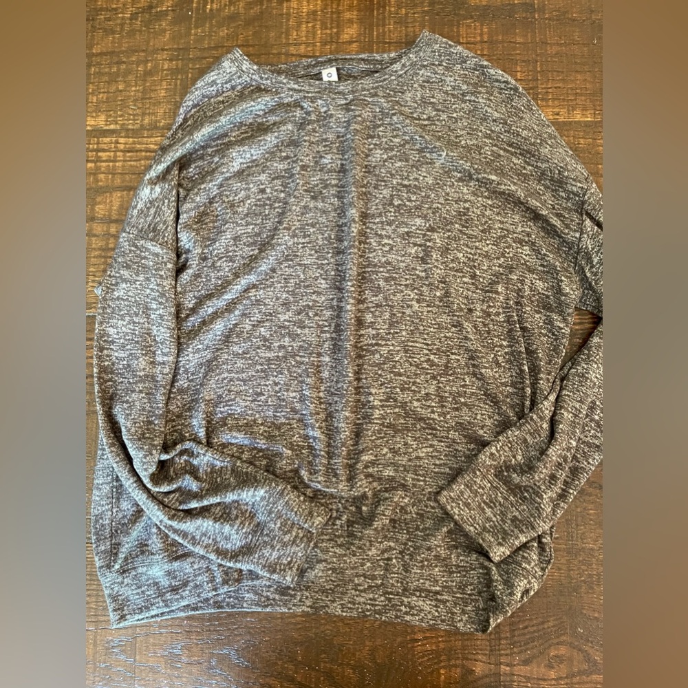Athleta gray long sleeve, size Small